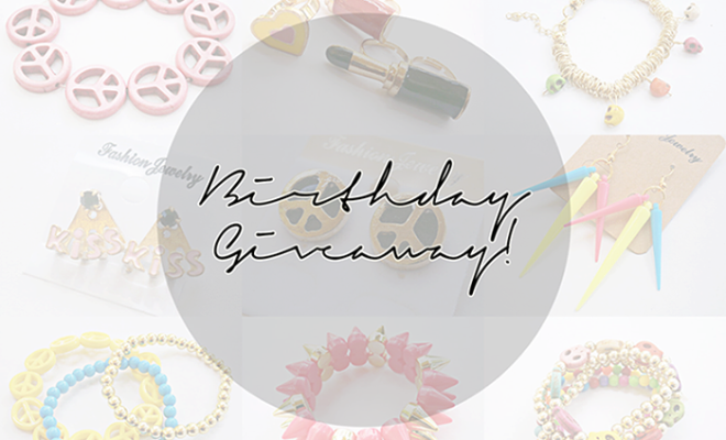 Mini Birthday Giveaway