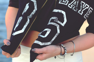Great DIY Hoodie and Sweatshirt Ideas to Liven Up Your Look